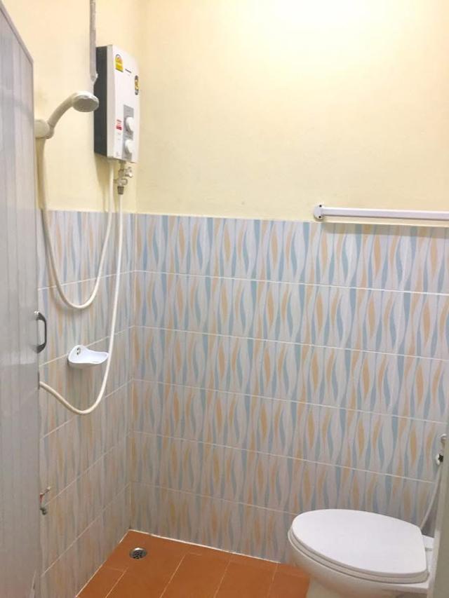 ให้เช่าบ้านทาวน์เฮาส์ 2 ชั้น 12