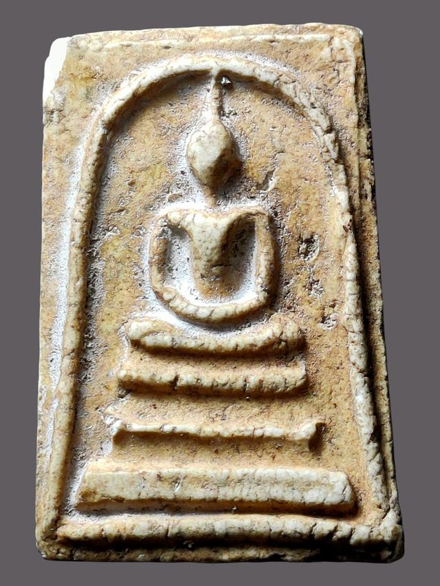 ให้บูชา พระสมเด็จวัดระฆัง สมเด็จพระพุทธจารย์โตพรหมรังสี บรรจุกรุวัดกลางคลองข่อย จ.ราชบุรี สร้างในสมัยรัชกาลที่4 พุทธคุณครบทุกด้าน ฯลฯ