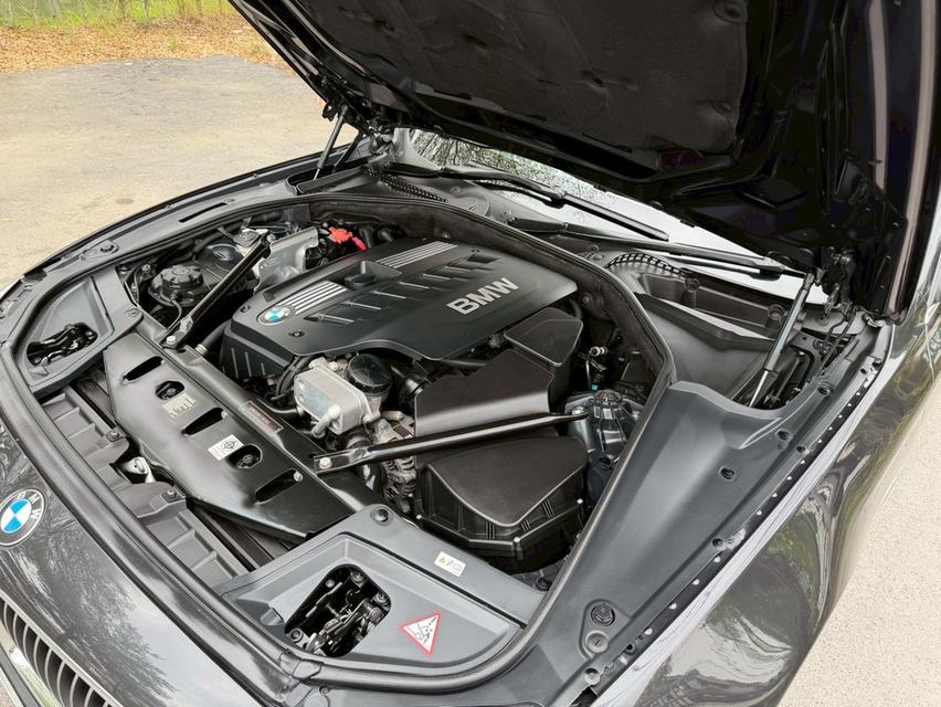 BMW 523i Highline 2011 จด 2012 18