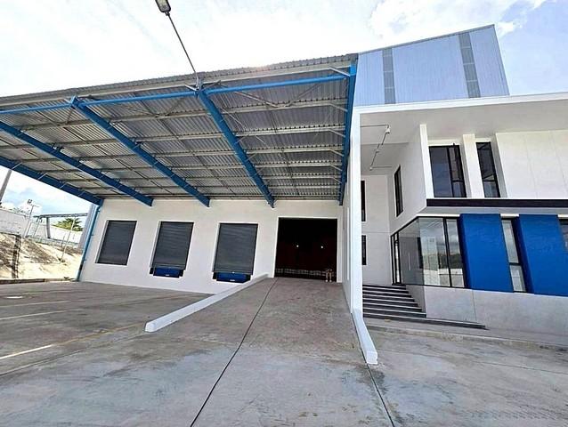 ให้เช่าโรงงานโกดังแหลมฉบังชลบุรี ให้เช่าโรงงานขนาดพื้นที่ 3,157 ตาราง ใกล้นิคมอุตสาหกรรมอมตะซิตี้ ระยอง - 8Km. 1