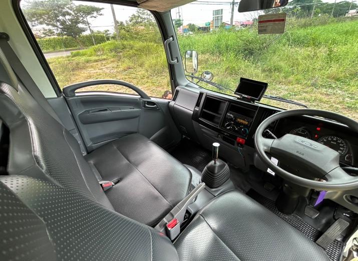 ISUZU NLR 130 ปี 2021  4