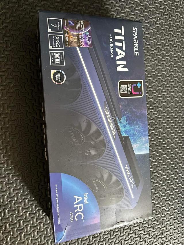 INTEL ARC750 SPARKLE TITAN OC EDITION  6