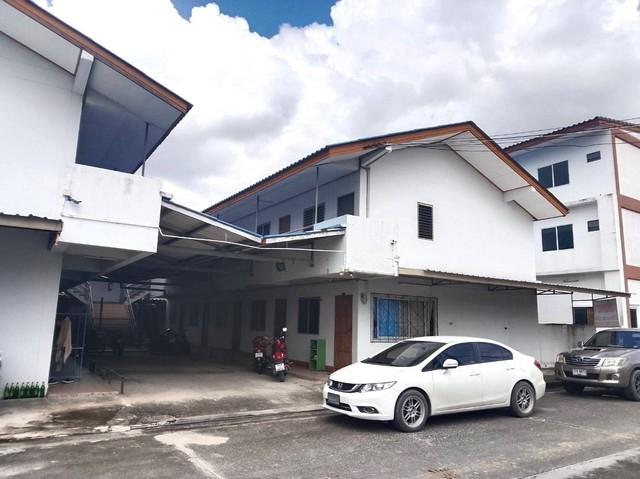 ขายหอพักนาป่าชลบุรี ขายหอพัก2ชั้น 20ห้อง เนื้อที่ 158 ตารางวา ค่าเช่าห้องละ 2,500 บาท 1