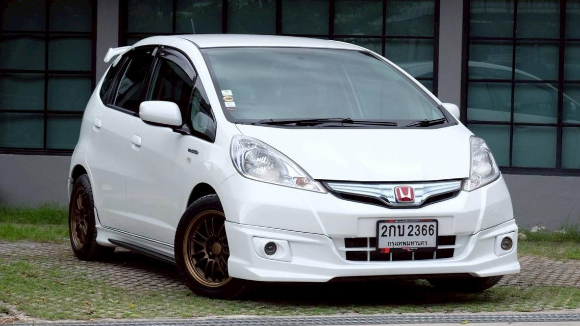 รหัสรถ TKG2366 HONDA JAZZ GE 1.3 รุ่น HYBRID 2013 3