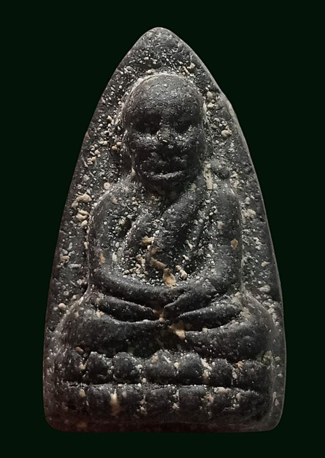 พระหลวงปู่ทวดเก่าเนื้อผงว่าน 3