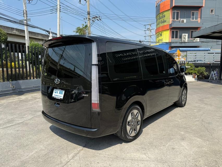 Hyundai Staria Diesel SEL สีดำ ⚫️ ปี 2022 เลขไมล์ 100,xxx km.  4