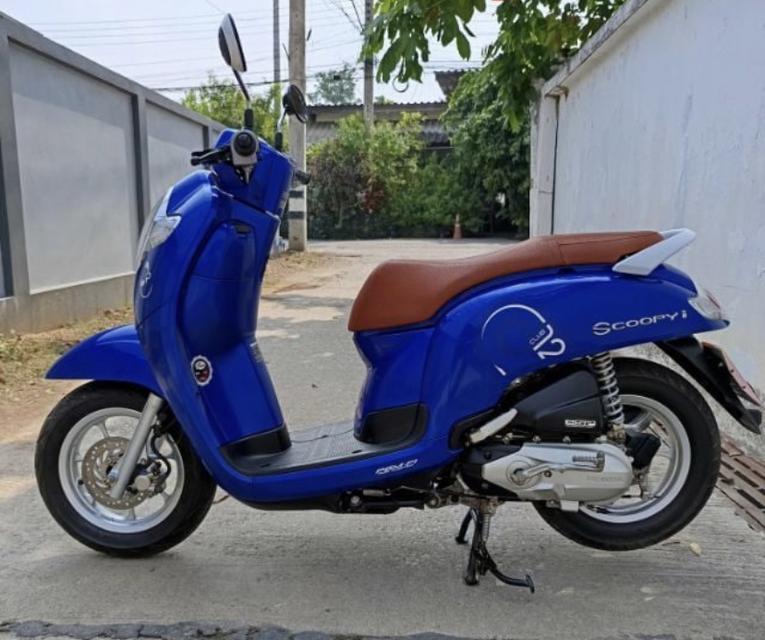 Honda Scoopy i S-12 สีน้ำเงิน