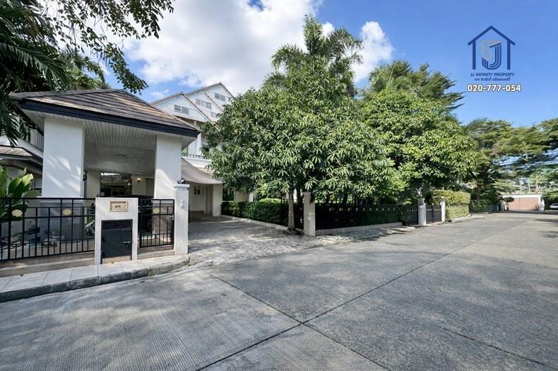 ขายบ้านเดี่ยว 2 ชั้น หมู่บ้านพัฒนาการ 120 ตารางวา แปลงใหญ่ ทำเลศักยภาพ ใกล้ศรีนครินทร์–ทางด่วน 1