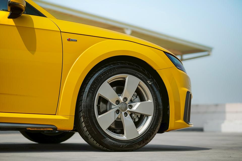 Audi TT Coupé 45 TFSI quattro S-line ปี 2019 สีเหลือง Vegas Yellow Solid= รูปที่ 7