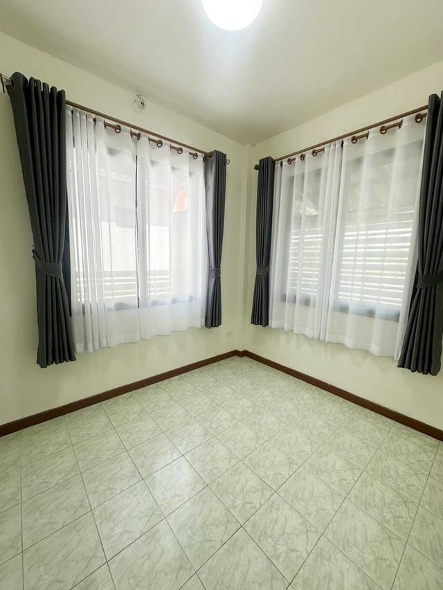 ให้เช่าบ้านเดี่ยว 1 ชั้น  บงกช 5 คลอง 2 ปทุมธานี 54 ตรว.3นอน 2น้ำ 1ครัว จอดรถ 2 คัน Renovate ใหม่  มีเฟอร์และเครื่องใช้ไฟฟ้าครบ แอร์ 3 ตัว 12