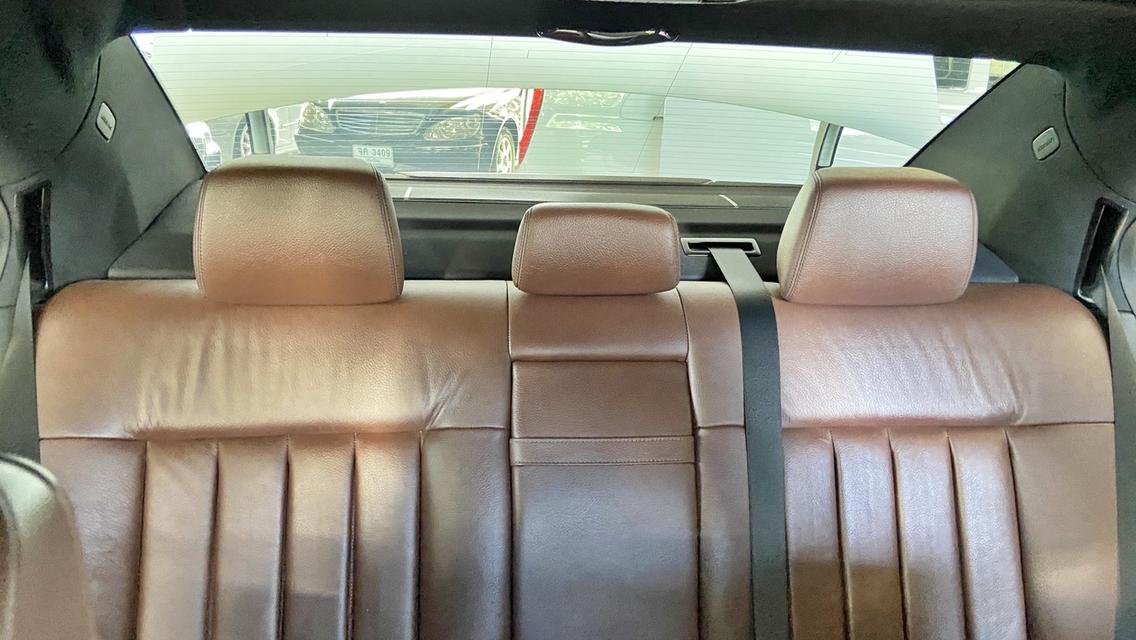 BENZ E200CGI SALOON ปี 2013 6