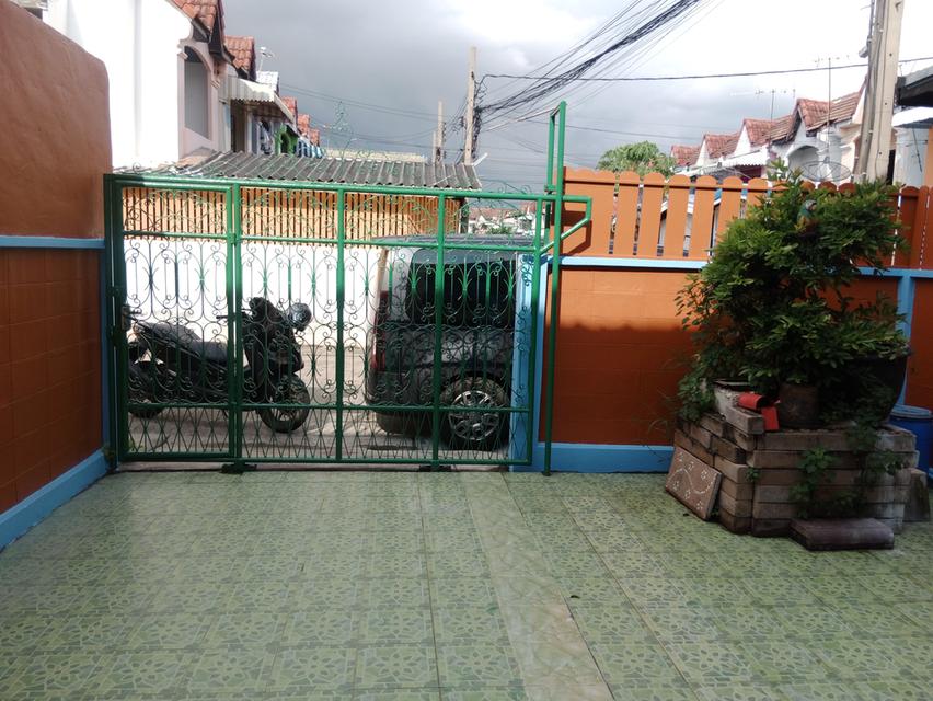 บ้านทาวน์เฮ้าส์ บางปูวิลล่า 16