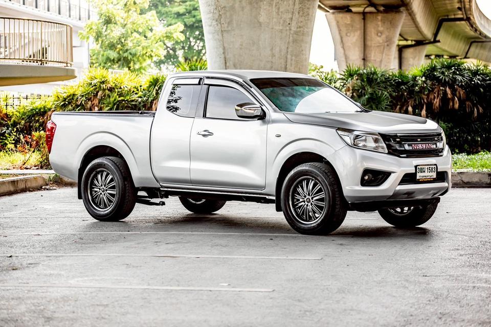 NISSAN NAVARA NP300 2.5 CALIBRE KING CAB ปี 2015 สีเทา