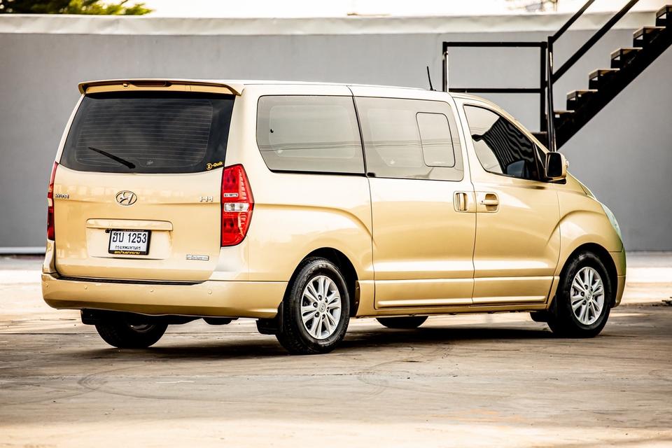 Hyundai H1 Deluxe 2.5 ดีเซล เกียร์ออโต้  ปี 2011 เบาะ VIP รหัส GT1253 4