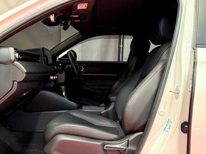 2023 HONDA HRV eHEV RS รถมือเดียว สภาพป้ายแดง วิ่งน้อยเพียง 6X,XXX กม รถไม่เคยมีอุบัติเหตุครับ รูปที่ 13