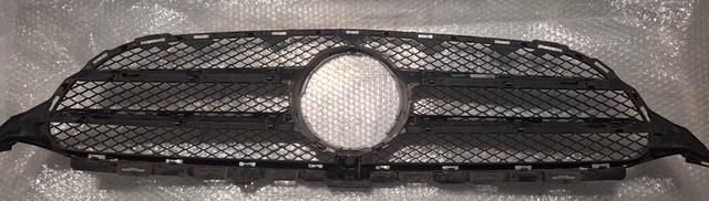 กระจังหน้ารถเบ็นซ์ c350e ของแท้ รูปที่ 4