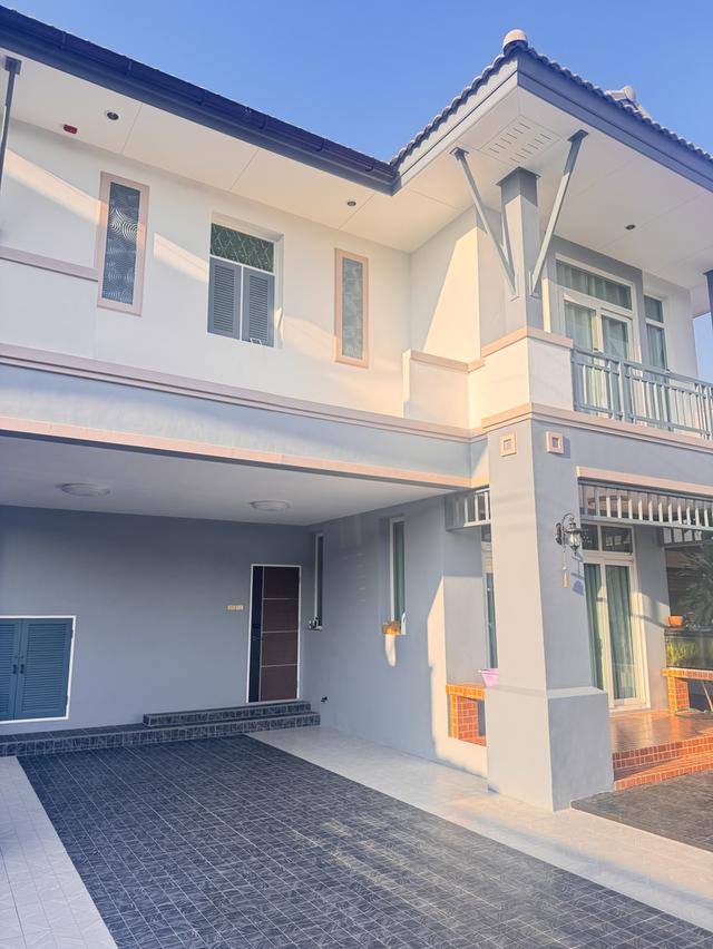 บ้านเดี่ยว 2 ชั้น หมู่บ้านคันทรีโฮม เลค แอนด์พาร์ค ศรีราชา ชลบุรี 3