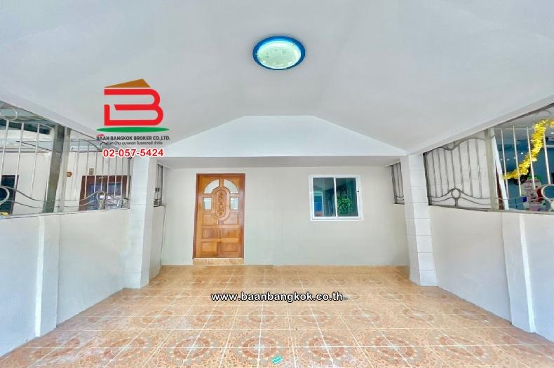ทาวน์เฮาส์ บ้านสิริกร เนื้อที่ 20.5 ตร.ว (ซอยสามวา 15) แขวงมีนบุรี เขตมีนบุรี กรุงเทพมหานคร