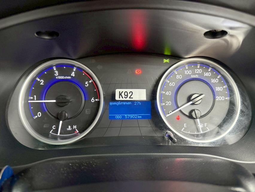 TOYOTA REVO 2.4 E PLUS 4WD DOUBLECAB ปี 2020  8