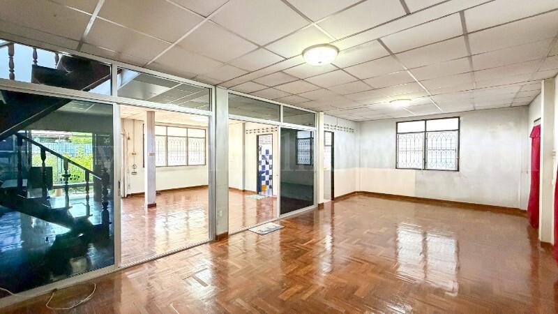 บ้านเดี่ยว 65 ตร.วา ซอยลาดพร้าว 48 ทำเลดี เดินทางสะดวก 5