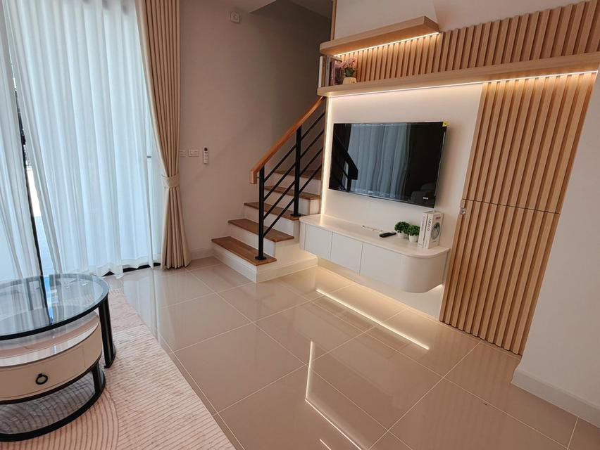 Modern-Luxury Townhome for Rent near Mega Bangna 5