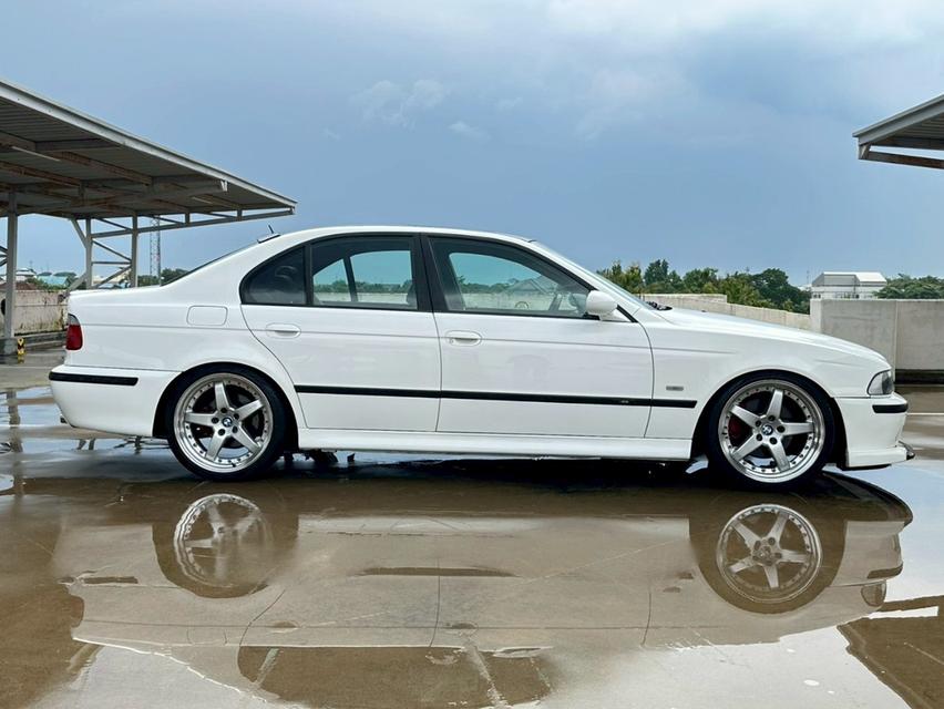BMW 540i M-Sport (E39) รถย้ายของ4.4L V8 6