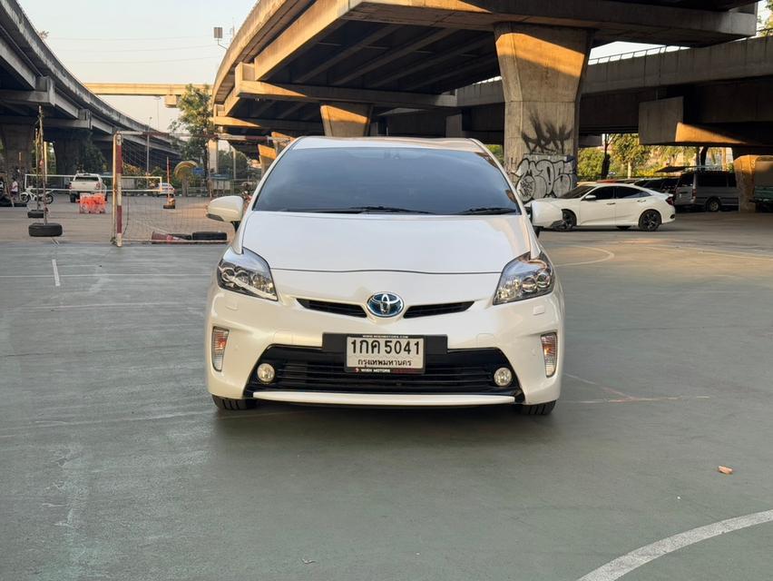 ขายรถ Toyota Prius 1.8L TOP Hybrid  ปี 2012 สีขาว เกียร์ออโต้ 2