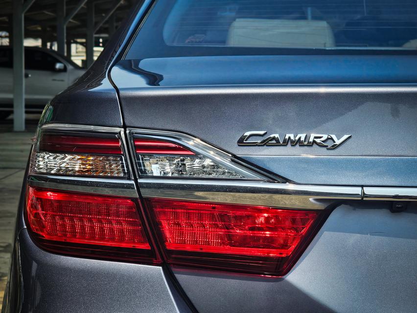 Toyota camry 2.5G navi 9