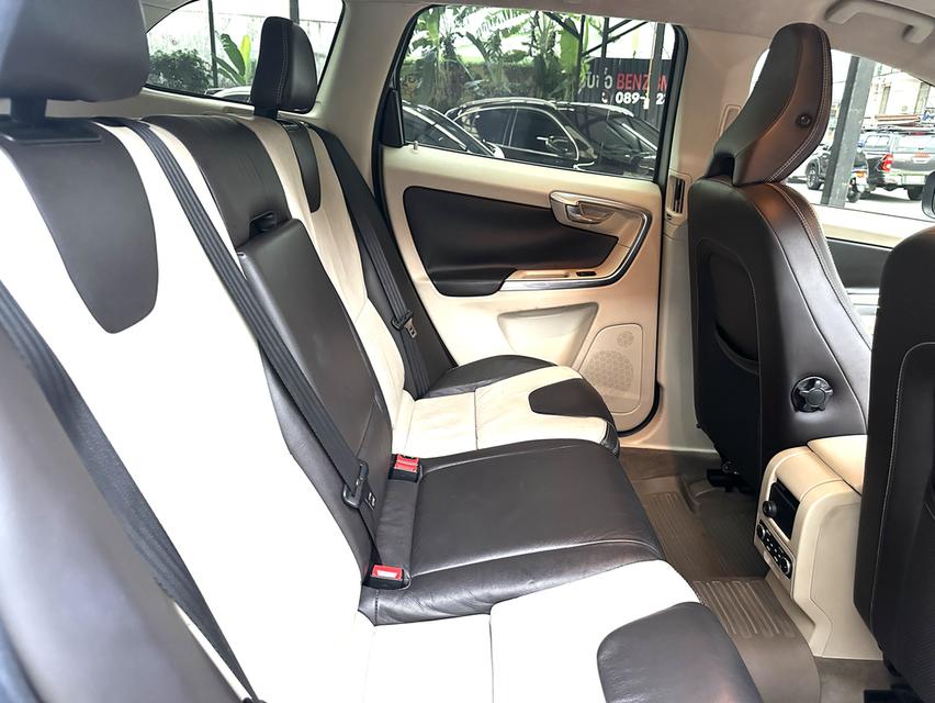 VOLVO XC60 2.0 D4 เครื่องยนต์ดีเซล ปี2013 12