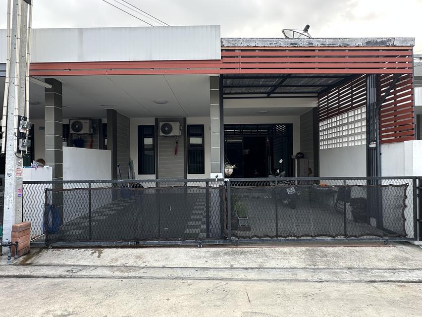 ทาวเฮ้าส์ หมู่บ้านมีสุข ใจกลางอำเภอปลวกแดง ทำเลดีมาก 2