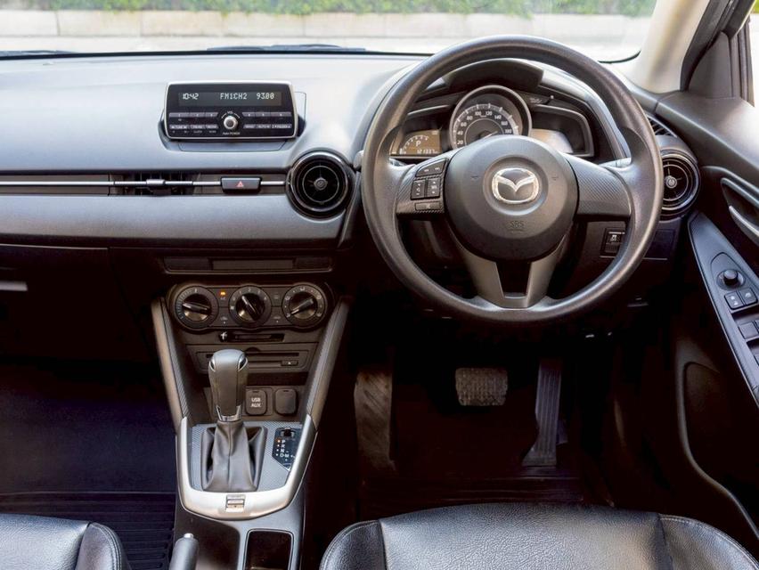 Mazda 2 1.3S ปี 2016 ♨️ #ประกันเครื่องเกียร์หลังการขาย3ปี / 30,000km. ♨️ 17