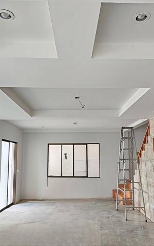 ขายบ้านรีโนเวทเดอะวิลเลจบางแสน บ้านแฝดสไตล์บ้านเดี่ยว สภาพใหม่มาก ทำใหม่ทั้งหลัง คุ้มค่า น่าซื้อ เนื้อที่ 36 ตารางวา 3 ห 3