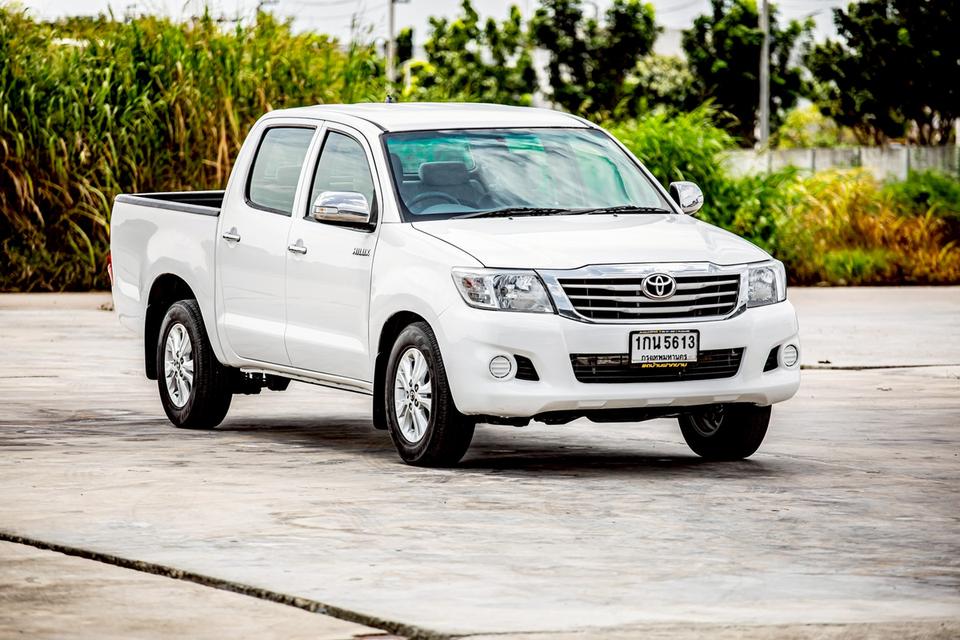 Toyota Vigo Champ Double Cab 2.7 E 4ประตู  ปี 2013 สีขาว 4