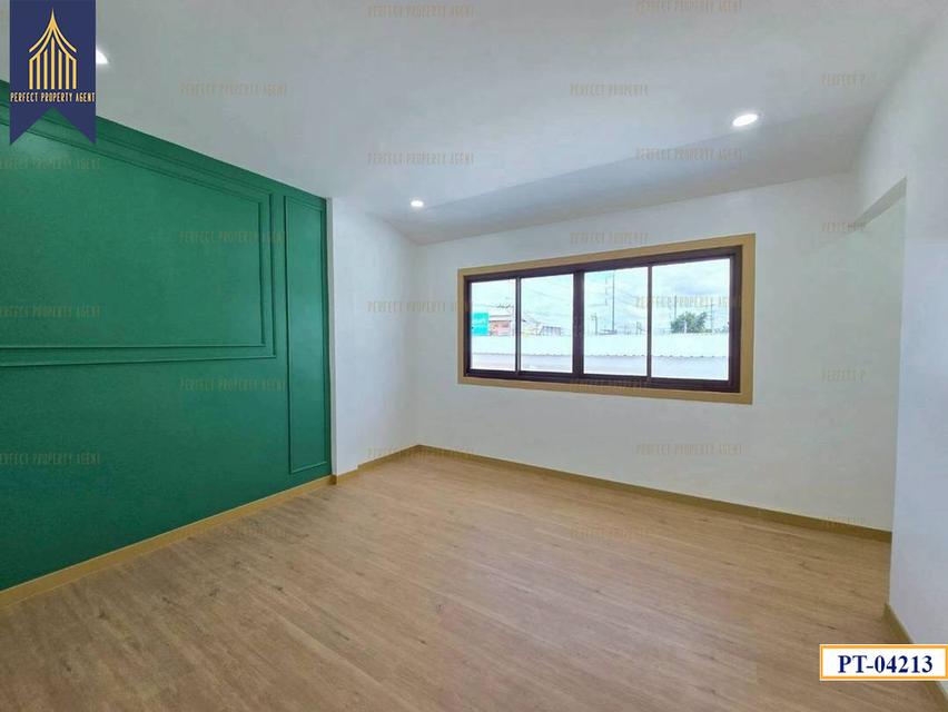 ทาวน์เฮ้าส์รสสุคนธ์ บางใหญ่ พร้อมอยู่ 10