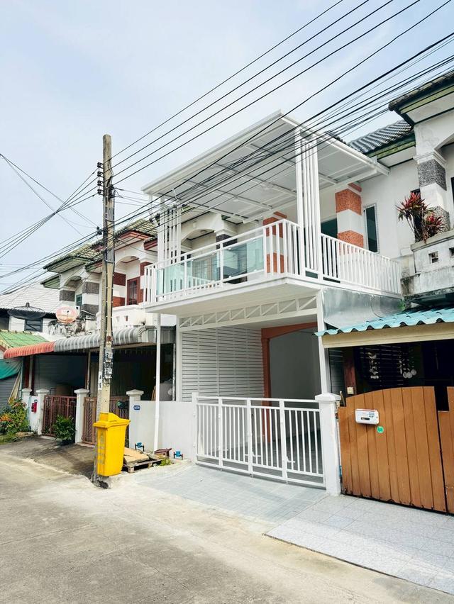 หมู่บ้านนิวเวิลด์วิลล์ 4