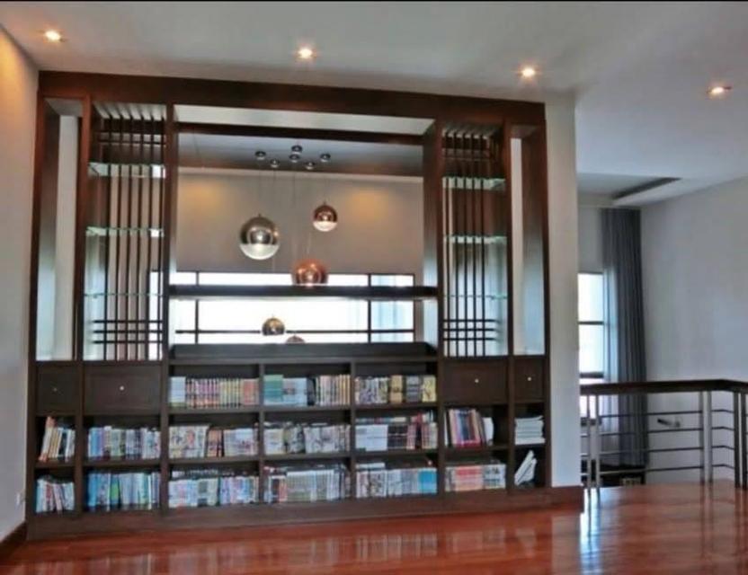 ขายบ้านเดี่ยวสวนหลวง ร.9 บ้านหลังใหญ่ที่ดิน 1 ไร่กว่า ถนนเฉลิมพระเกียรติ ร.9  เยื้องสวนหลวง บึงหนองบอน ทะลุกาญจนาภิเษก ออกบางนาตราด ศรีนครินทร์ 13