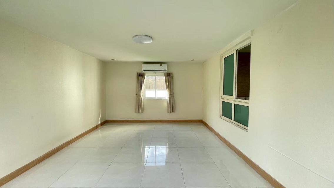 ให้เช่า และ ขายบ้าน บ้านสวนราชา (รามอินทรา)ส่วนตัวใกล้รถไฟฟ้า   บรรยากาศดี 12