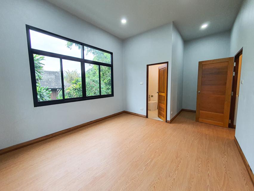 🏡บ้านแฝดสองชั้น บ้านใหม่แกะกล่อง นอกโครงการ ทำเลย่านเศรษฐกิจ เดินทางสะดวก เหมาะอยู่อาศัยหรือทำธุรกิจ พร้อมให้คุณเป็นเจ้าของ รีบจับจองก่อนพลาด! 6