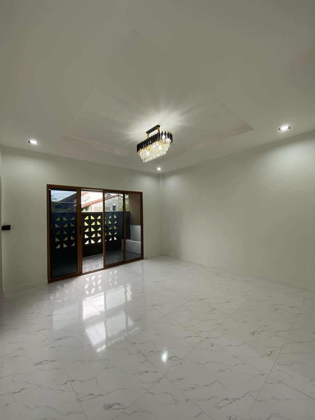 บ้าน ทาวน์เฮาส์สองชั้น 3