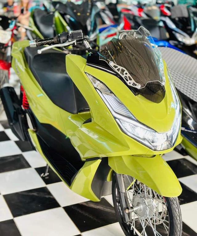 Honda pcx สีเขียวนีออน 3