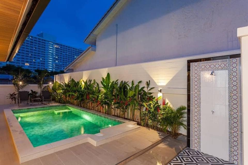 Brand New House with private swimming pool on Jomtien beach location just 3 minutes walk to the beach. Modern luxury style  2