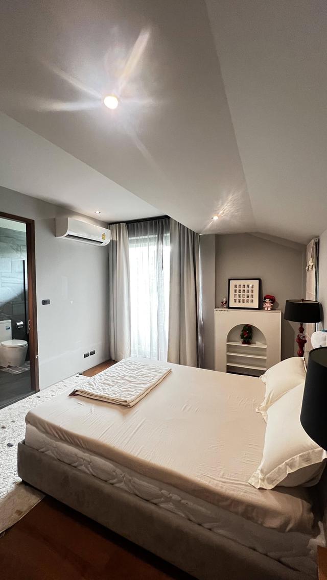 ขายด่วน! บ้านเดี่ยวไซส์ใหญ่ 86 ตร.ว. (พื้นที่ใช้สอย 250 ตร.ม.) พร้อมสระว่ายน้ำส่วนตัว ทำเลทอง ซอยปรีดี พนมยงศ์ 15 แยก 2 20