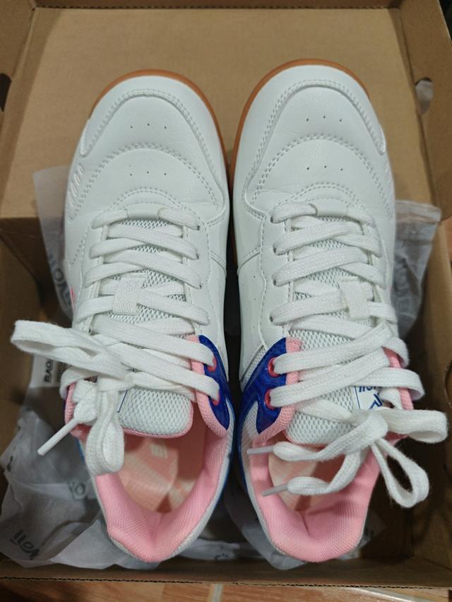 รองเท้าแบตมินตัน มือสอง