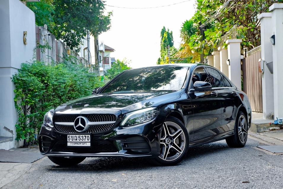 Mercedes-Benz C 300 e AMG Dynamic ปี 2019 ไมล์ 11x,xxx km