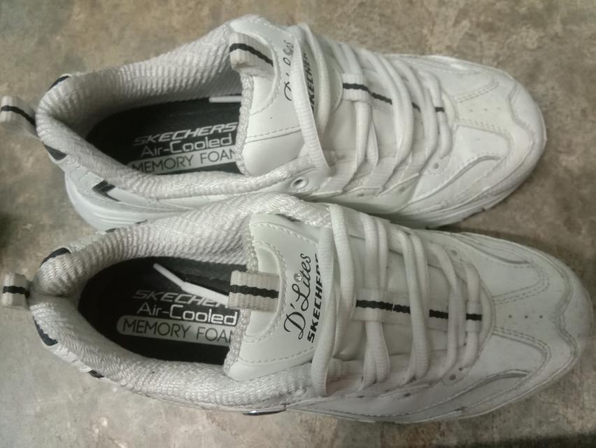 skechers d'lites สีขาวของแท้ ซื้อมามือ1จากช๊อปปี้ 24cm 37