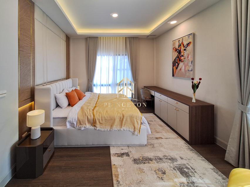 Luxury House For Sale or Rent Nantawan Rama 9 New Krungthep Kreetha 16