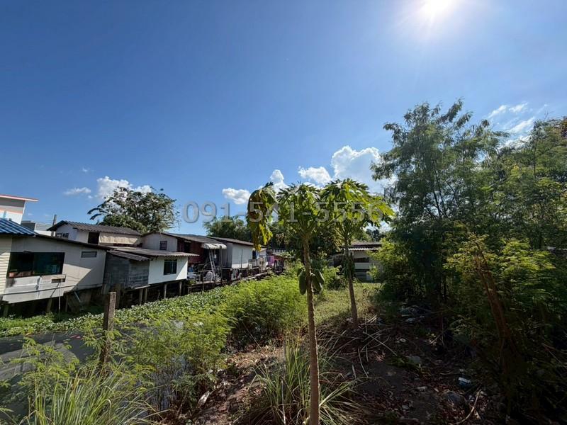 ขายที่ดินเปล่า ซอยพระยาสุเรนทร์ 16 แยก 1-6 ทำเลดี ขนาดที่ดิน 123 ตรว รูปแปลงสวย ใช้พื้นที่ได้เต็ม 1