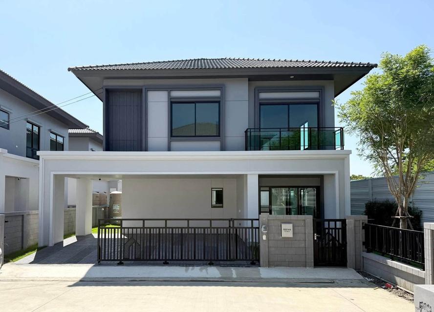 ให้เช่า บ้านเดี่ยวหรู 4 ห้องนอน บริทาเนีย บางนา–ศรีวารี บ้านหลังริม ตกแต่งครบ พร้อมอยู่ 65,000 บาท 1