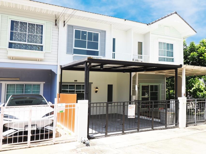 ขายทาวน์เฮ้าส์ 2 ชั้น รีโนเวทใหม่ พร้อมอยู่ ม.โมดิวิลล่า รังสิต–คลอง 7 (ต้นโครงการ) 1