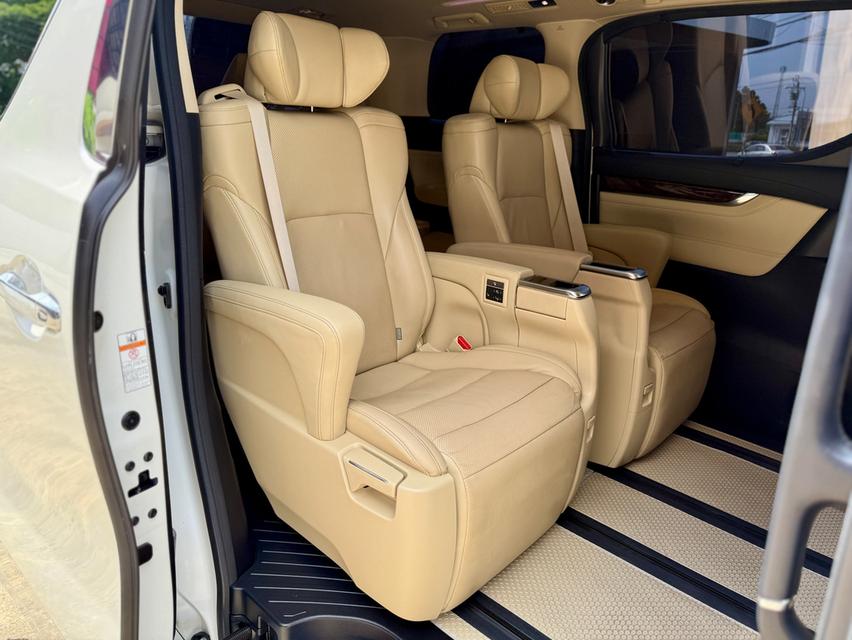 TOYOTA ALPHARD 2.5 HYBRID G F-Package E-Four 4WD 2019   13